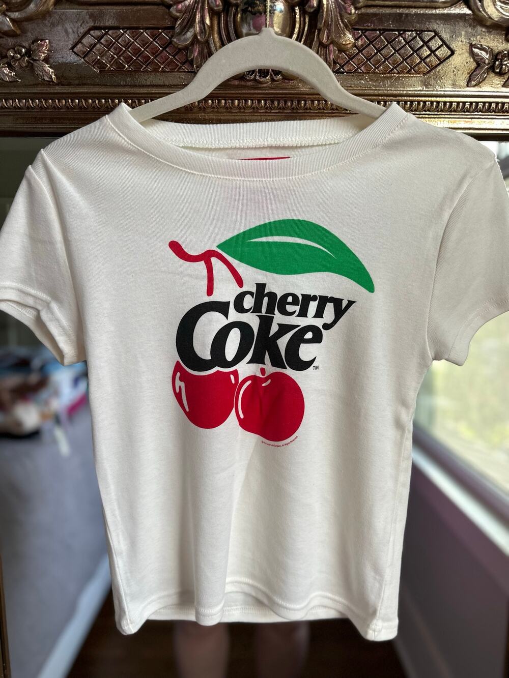 Cherry Coke Graphic Cream Baby Fit T-shirt Small NEW NWOT Coca Cola Licensed